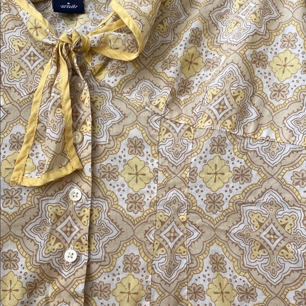 Y2K Gap Yellow and Tan Printed Tie Front Blouse - Picture 4 of 5